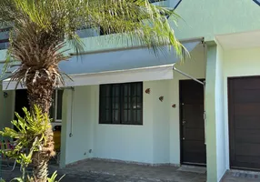 Foto 1 de Casa de Condomínio com 2 Quartos à venda, 85m² em Vila Atlantica, Caraguatatuba