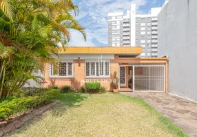 Foto 1 de Casa com 3 Quartos à venda, 140m² em Jardim Europa, Porto Alegre
