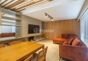 Foto 1 de Casa de Condomínio com 3 Quartos à venda, 143m² em Chácara das Pedras, Porto Alegre