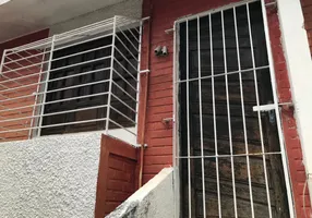 Foto 1 de Casa com 4 Quartos à venda, 76m² em Bongi, Recife