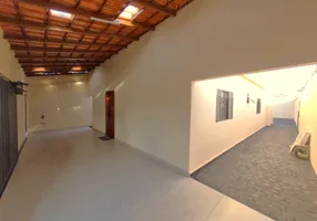 Foto 1 de Casa com 2 Quartos à venda, 100m² em Santo Inácio, Uberlândia