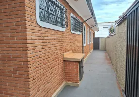 Foto 1 de Casa com 3 Quartos para alugar, 171m² em Centro, Araraquara