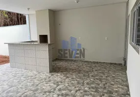 Foto 1 de Fazenda/Sítio com 2 Quartos à venda, 150m² em Vale do Igapo, Bauru