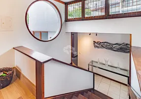 Foto 1 de Casa com 3 Quartos à venda, 382m² em Chácara das Pedras, Porto Alegre