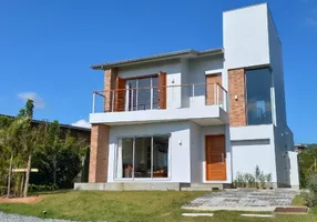 Foto 1 de Casa com 2 Quartos para alugar, 118m² em Areias de Macacu, Garopaba