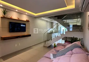 Foto 1 de Sobrado com 2 Quartos à venda, 84m² em Forquilhinhas, São José