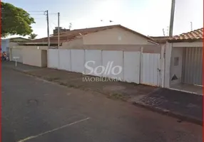 Foto 1 de Lote/Terreno à venda, 300m² em Segismundo Pereira, Uberlândia