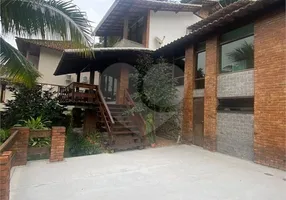 Foto 1 de Casa de Condomínio com 4 Quartos à venda, 378m² em Piratininga, Niterói