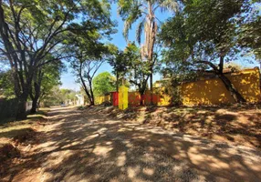 Foto 1 de Fazenda/Sítio com 3 Quartos para alugar, 181m² em Nucleo Urbano Parque Ana Helena, Jaguariúna