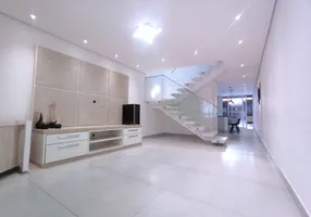 Foto 1 de Casa com 3 Quartos à venda, 135m² em Cambuci, São Paulo
