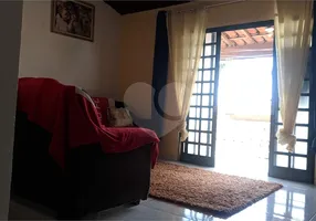 Foto 1 de Casa com 2 Quartos à venda, 100m² em Jardim Alvinopolis, Atibaia