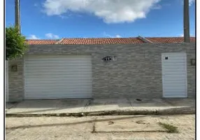 Foto 1 de Casa com 2 Quartos à venda, 125m² em Malaquias Cardoso, Santa Cruz do Capibaribe