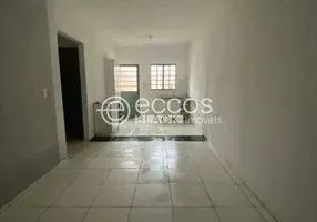 Foto 1 de Casa com 2 Quartos à venda, 100m² em Jardim Canaã, Uberlândia