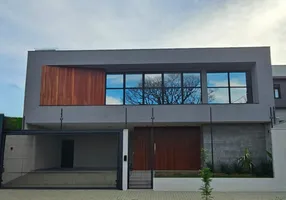 Foto 1 de Casa com 3 Quartos à venda, 210m² em Vila Bosque, Maringá