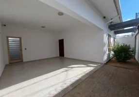 Foto 1 de Casa com 3 Quartos para alugar, 188m² em Jardim Boa Esperança, Franca