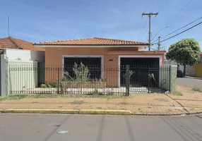 Foto 1 de Casa com 3 Quartos para alugar, 200m² em Centro, São Carlos