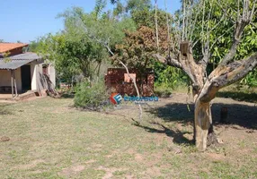 Foto 1 de Fazenda/Sítio com 2 Quartos à venda, 50m² em Zona Rural, Bofete