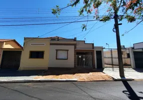 Foto 1 de Casa com 2 Quartos para alugar, 99m² em Vila Prado, São Carlos