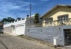 Foto 1 de Casa com 4 Quartos à venda, 150m² em Oficinas, Tubarão