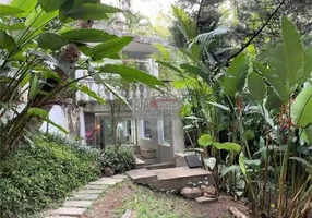 Foto 1 de Casa com 5 Quartos à venda, 203m² em Vila Albertina, São Paulo