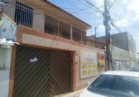 Foto 1 de Sobrado com 5 Quartos à venda, 230m² em Jabotiana, Aracaju