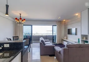 Foto 1 de Apartamento com 1 Quarto à venda, 70m² em Centro, Curitiba