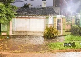 Foto 1 de Casa com 3 Quartos para alugar, 328m² em Chácara das Pedras, Porto Alegre