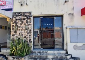 Pontos Comerciais com depósito para alugar em Ponta Negra, Natal - Viva Real