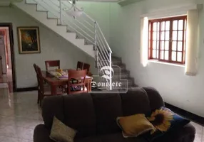 Foto 1 de Sobrado com 3 Quartos à venda, 309m² em Vila Luzita, Santo André