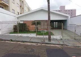 Foto 1 de Casa com 4 Quartos para alugar, 211m² em Jardim Lutfalla, São Carlos