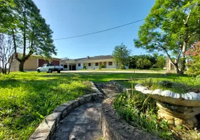 Foto 1 de Fazenda/Sítio com 3 Quartos à venda, 650m² em Santa Nely, Campo Largo