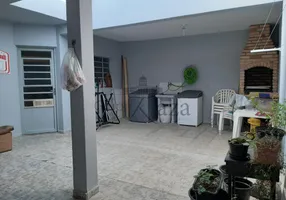Foto 1 de Casa com 2 Quartos à venda, 90m² em Jardim Altos de Santana II, Jacareí