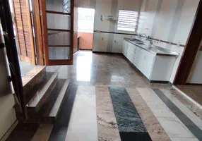 Foto 1 de Casa com 3 Quartos para alugar, 100m² em Vila Tiradentes, São Paulo