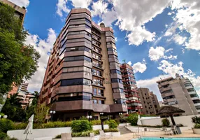 Foto 1 de Apartamento com 3 Quartos para venda ou aluguel, 250m² em Bela Vista, Porto Alegre