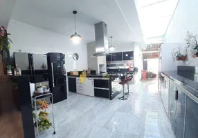 Foto 1 de Casa com 5 Quartos à venda, 299m² em Jardim, Santo André