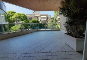 Foto 1 de Apartamento com 3 Quartos para venda ou aluguel, 145m² em Barra da Tijuca, Rio de Janeiro