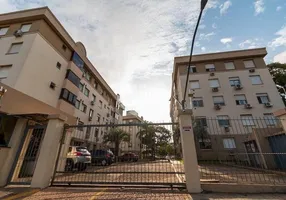 Foto 1 de Apartamento com 2 Quartos à venda, 57m² em Teresópolis, Porto Alegre