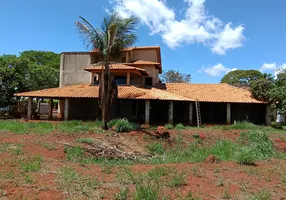 Foto 1 de Fazenda/Sítio com 4 Quartos à venda, 400m² em Sitios de Recreio Caraibas, Goiânia