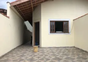 Foto 1 de Apartamento com 2 Quartos à venda, 65m² em Balneario Suarao, Itanhaém