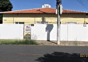 Foto 1 de Casa com 4 Quartos à venda, 260m² em Goiabeiras, Cuiabá