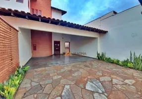 Foto 1 de Casa com 3 Quartos para alugar, 222m² em Jardim São Luiz, Ribeirão Preto