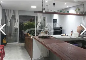 Foto 1 de Casa com 4 Quartos à venda, 160m² em Vila Firmiano Pinto, São Paulo