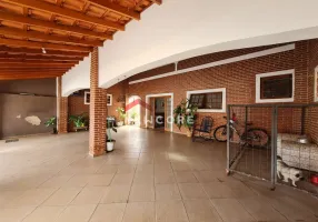 Foto 1 de Casa com 3 Quartos à venda, 180m² em Vila Monte Alegre, Paulínia