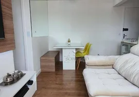 Foto 1 de Apartamento com 2 Quartos à venda, 49m² em Parque Industriario, Santo André