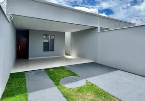 Foto 1 de Casa com 2 Quartos à venda, 101m² em Serraria, São José