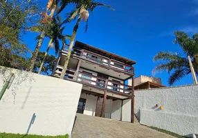 Foto 1 de Casa de Condomínio com 3 Quartos à venda, 275m² em Arujá Country Club, Arujá