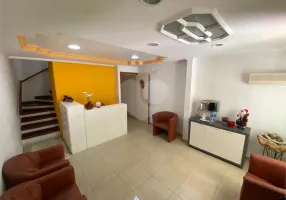 Foto 1 de Sobrado com 4 Quartos à venda, 158m² em Moema, São Paulo