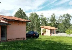 Foto 1 de Fazenda/Sítio com 1 Quarto à venda, 80m² em Zona Rural, Bofete