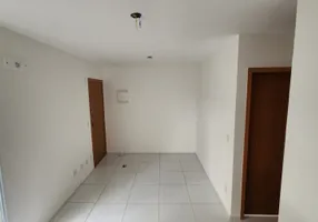 Foto 1 de Apartamento com 2 Quartos para venda ou aluguel, 47m² em Alphaville Abrantes, Camaçari