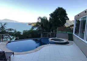 Foto 1 de Casa com 5 Quartos à venda, 550m² em Praia do Estaleiro, Balneário Camboriú